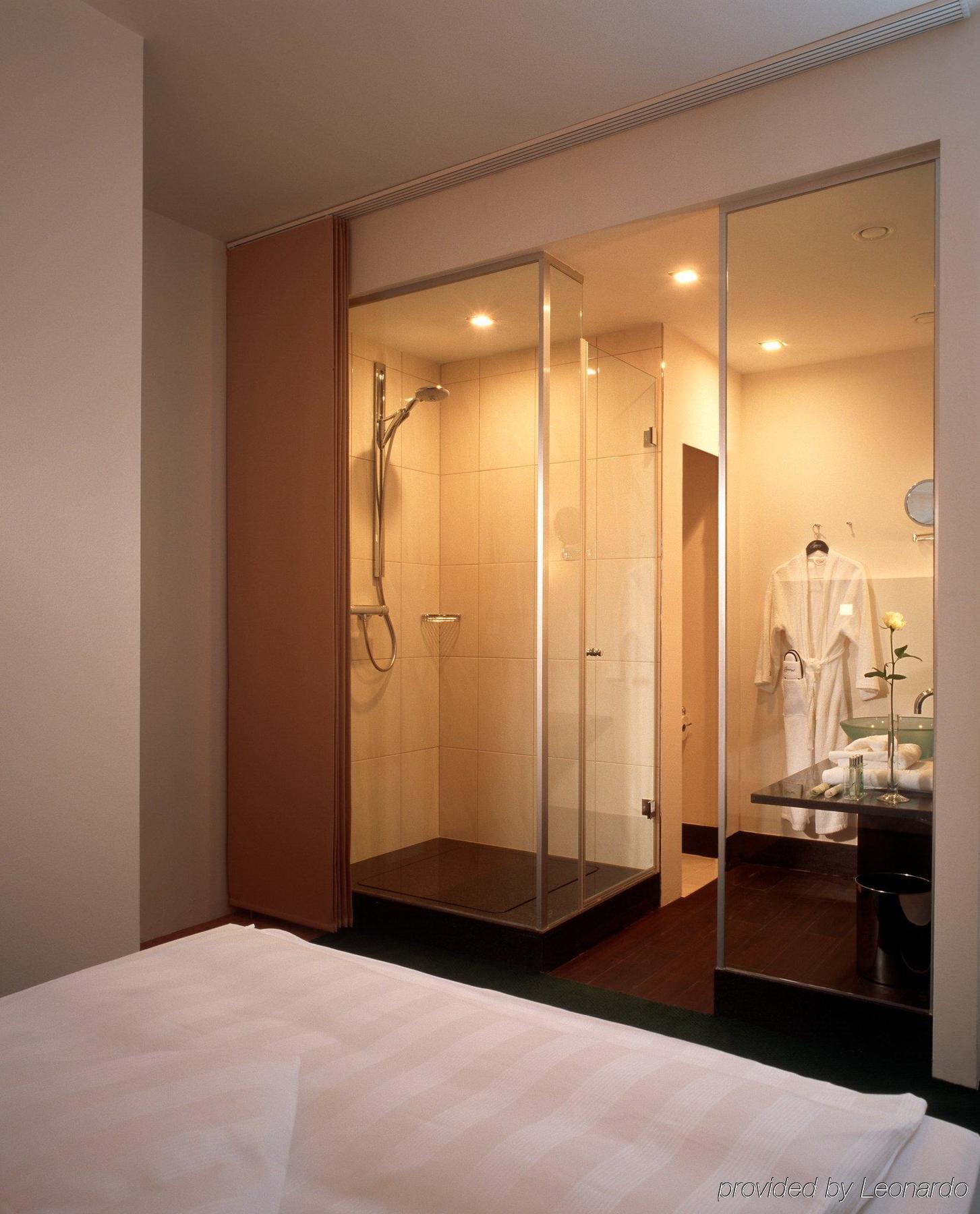 Flemings Hotel Frankfurt Hamburger Allee Frankfurt am Main Room photo