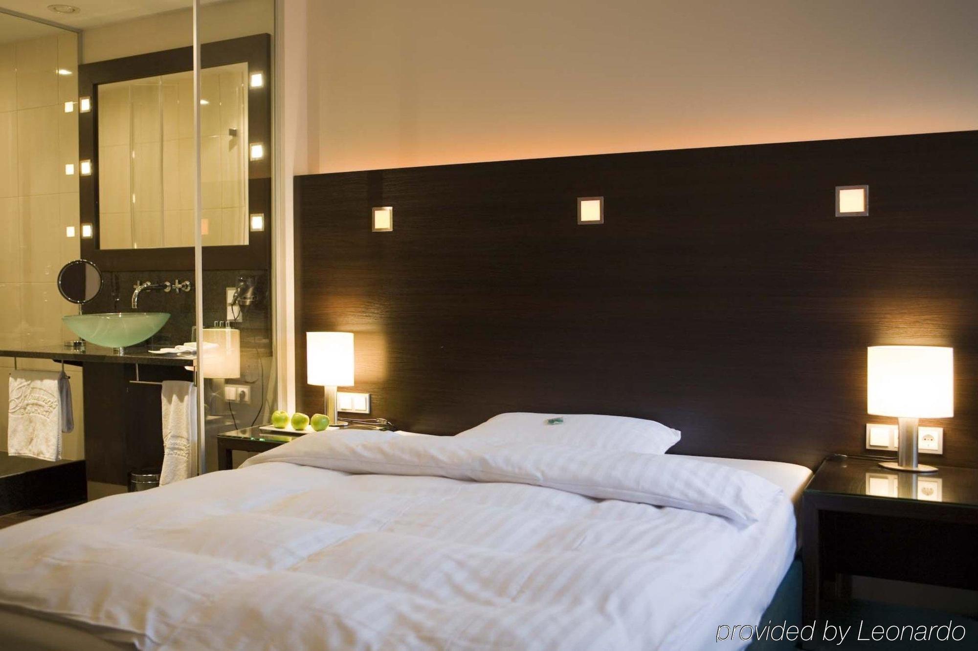 Flemings Hotel Frankfurt Hamburger Allee Frankfurt am Main Room photo
