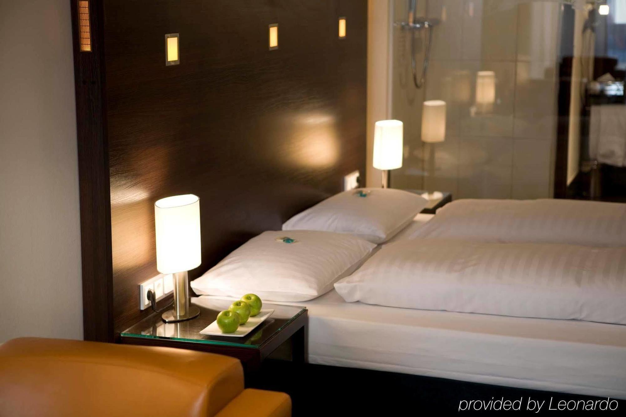 Flemings Hotel Frankfurt Hamburger Allee Frankfurt am Main Room photo